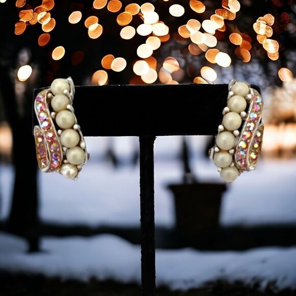 LEDO AB Pink Crystal Earrings Beaded White Washed Metal Vintage Clip On Sparkly. - Picture 16 of 16